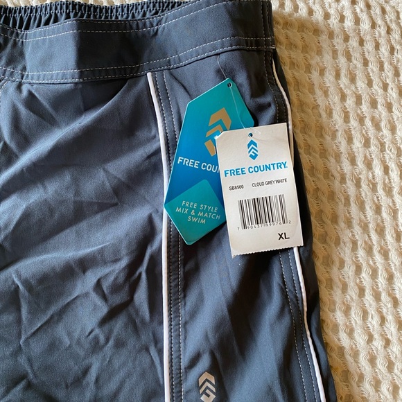 NWT Free Country Women’s Gray Swim Trunks XL - Picture 2 of 4